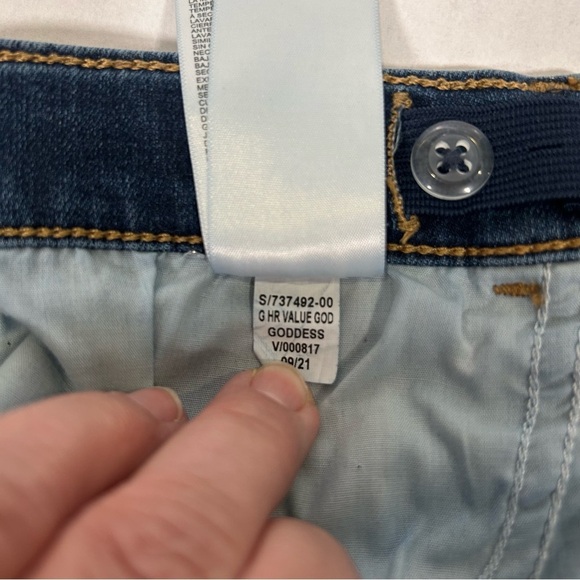 2 for$15 Old Navy High-Rise Rockstar Super Skinny Jeggings - Picture 5 of 9